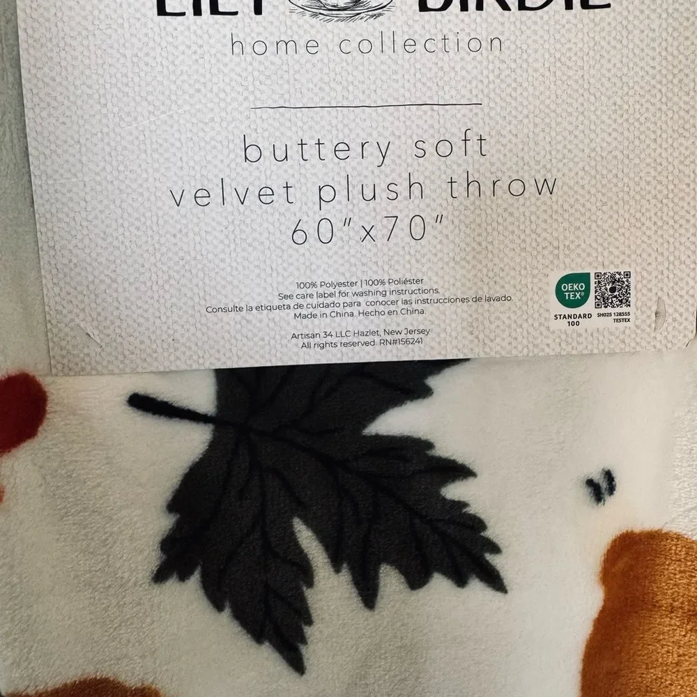 Fall Playful Corgi Dogs Leaves Plush Autumn Throw Blanket
